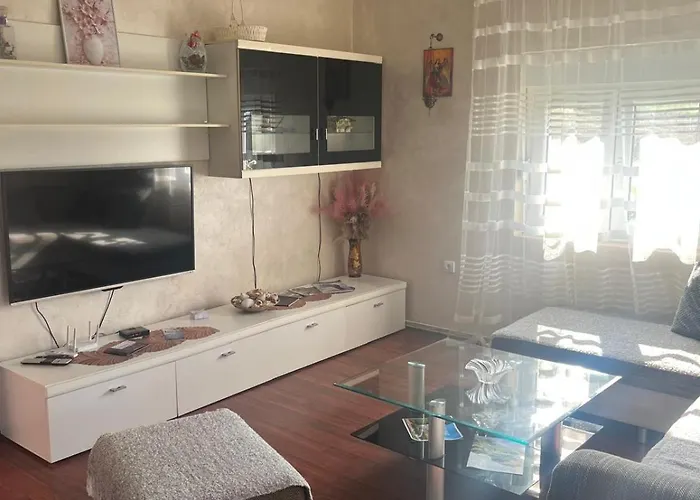 Fm Апартаменты Аранделовац